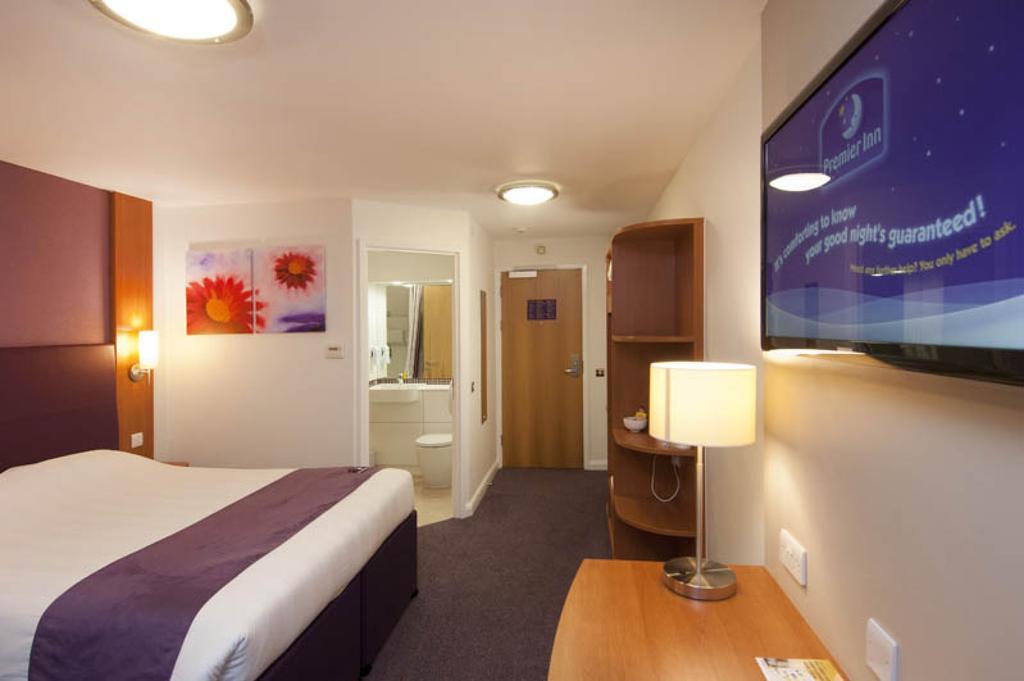 Dundee East Premier Travel Inn Eksteriør billede